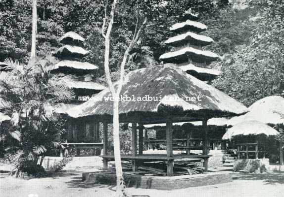 Herinneringsflitsen over Nederlandsch-Indi. Tempel in Zuid-Bali