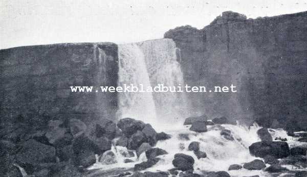Ijsland, 1929, ingvellir, Thingvellir. De xar-waterval, die witschuimend over den rand van de kloof tuimelt