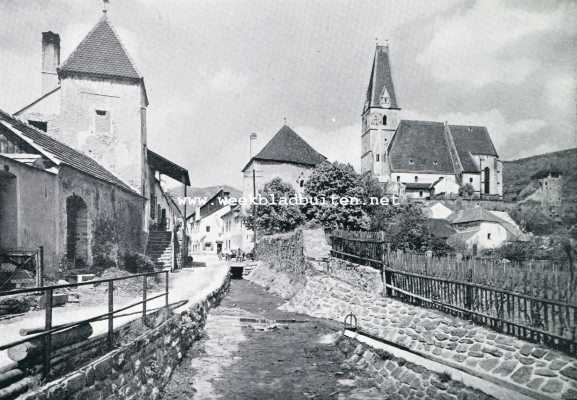 Oostenrijk, 1929, Weienkirchen in der Wachau, Door de Wachau. Een landelijke straat in Weissenkirchen