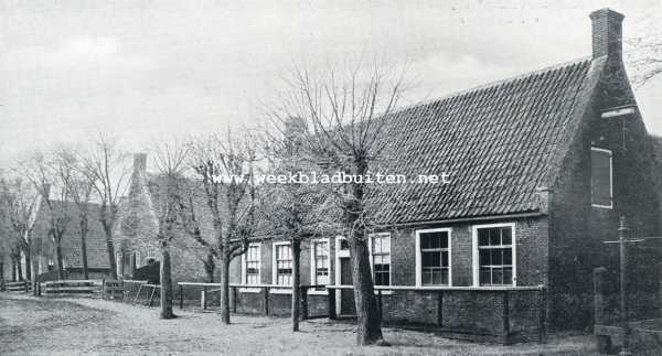 Friesland, 1929, Hollum, Het eiland Ameland. Dorpspleintje te Hollum op Ameland