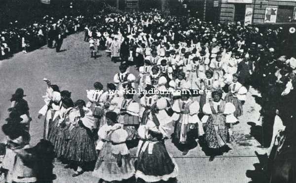 Iets over de republiek Tsjecho-Slowakije en hare bewoners. Een volksfeest in Tsjecho-Slowakije