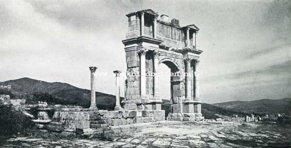 Algerije, 1929, Djmila, Romeinsche ruines in Noord-Afrika. De Triumfpoort van Caravella te Djemila