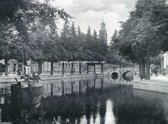 Zuid-Holland, 1929, Leiden, Het Rapenburg. Het Rapenburg te Leiden met Academiegebouw