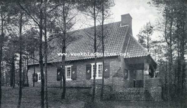 Utrecht, 1930, Leusden, Kennelhuisje der Kon. Ned. Jachtvereen. te Oud-Leusden