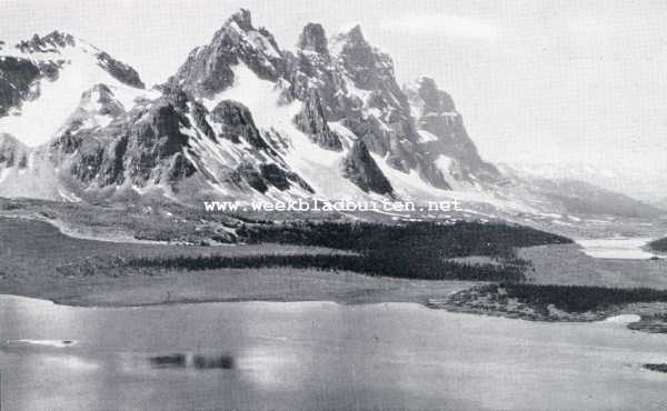 Canada, 1930, Onbekend, Het Amethyst Lake in het Canadeesche Rotsgebergte