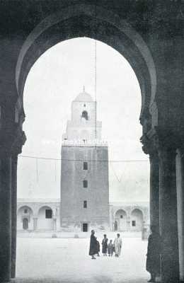 Tunesi, 1930, Kairouan, Minaret der Groote Moskee te Kairouan