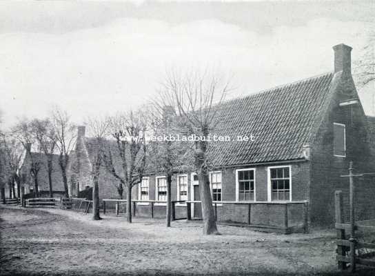 Friesland, 1930, Hollum, Naar Ameland. Ameland. - Hollum. 17de eeuwsche huizen