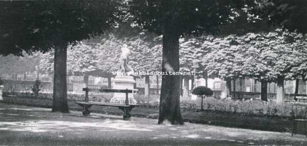 Frankrijk, 1930, Parijs, Natuur en aanplant te Parijs. Een mooi plekje in den Jardin du Luxembourg