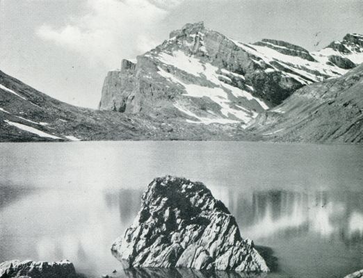 Zwitserland, 1931, Onbekend, IN HET BERNER OBERLAND. DE DAUBENSEE BIJ KANDERSTEG