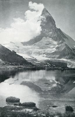 Zwitserland, 1931, Onbekend, IN HET BERNER OBERLAND. DE RIFFELSEE BIJ ZERMATT MET DEN MATTERHORN