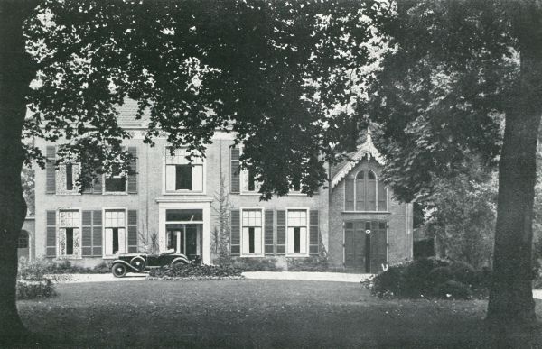 Zuid-Holland, 1931, Zoeterwoude, ZOETERWOUDE. VOORGEVEL HUIZE BUITENZORG