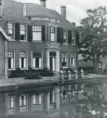 Zuid-Holland, 1931, Zoeterwoude, ZOETERWOUDE. HUIZE BUITENZORG AAN DEN OUDEN RIJN