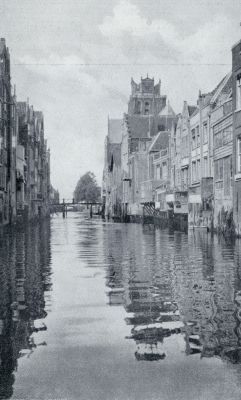 Zuid-Holland, 1931, Dordrecht, Voorstraathaven te Dordrecht. Foto bekroond in den fotowedstrijd