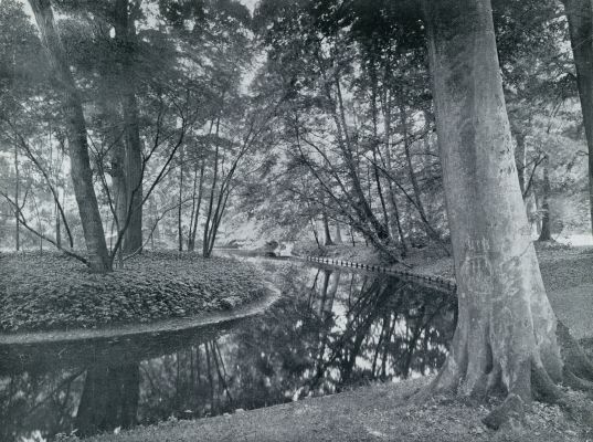 Zuid-Holland, 1931, Den Haag, Het Haagsche Bosch. Aan een der vijvers