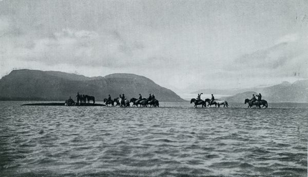 Ijsland, 1931, Onbekend, Skuggi. Het overtrekken eener Ijslandsche rivier