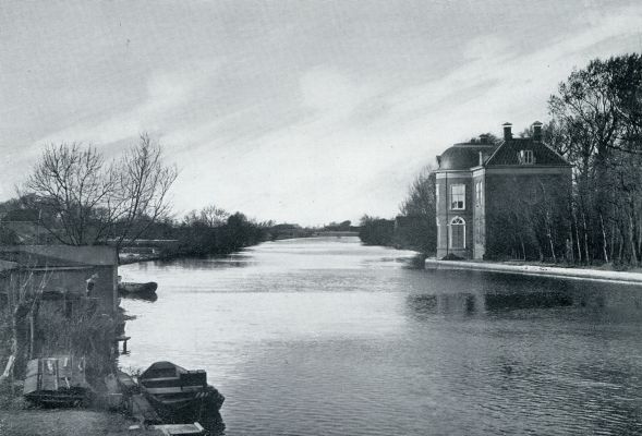 Zuid-Holland, 1931, Voorschoten, Voorschoten. De Oude Rijn bij de Haagsche Schouw