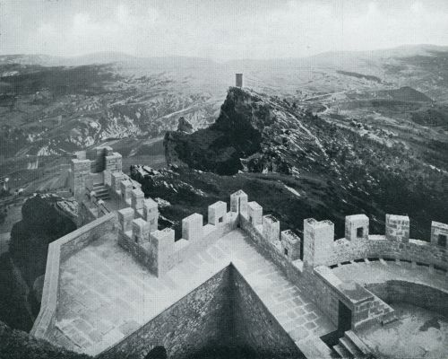San Marino, 1931,  Citt di San Marino, Binnen de landsgrenzen van een van Europa's kleinste staten. San Marino. Gezicht op den rots