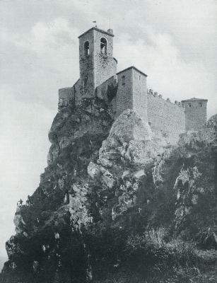 San Marino. Het kasteel op de rots