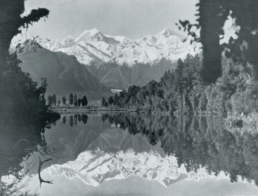 Nieuw-Zeeland, 1931, Onbekend, De gletschers van Nieuw-Zeeland. Het Matherson-meer op Nieuw-Zeeland