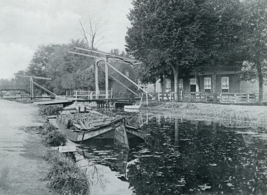 Zuid-Holland, 1931, Stompwijk, Stompwijk. Rijk aan bruggen