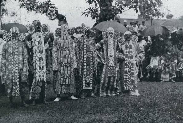 Afrika, 1931, Onbekend, De Bamilik's. Bamilik-fetisjen