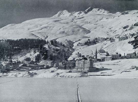 Zwitserland, 1932, Davos, In Davos. Davos met de Corviglia-ski-hellingen