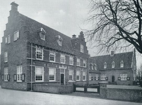 Utrecht, 1932, Maartensdijk, Het gerestaureerde Raadhuis te Maartensdijk