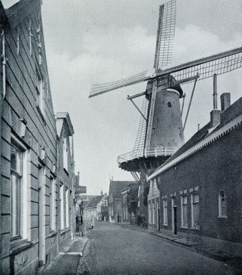 Zuid-Holland, 1932, Strijen, DE DORPSSTRAAT TE STRIJEN