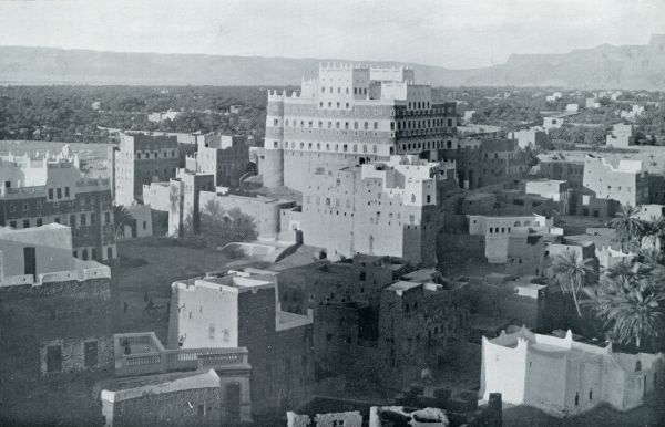 Jemen, 1932, Seiyun, PALEIS VAN DEN SULTAN VAN SEIWOEN, DE GROOTSTE EN MOOISTE STAD VAN EIGENLIJK HADRAMAUT