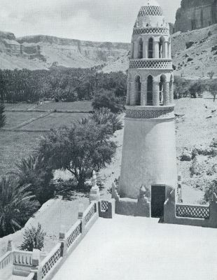 Jemen, 1932, Wadi Dawan, MINARET IN WADI DOAN