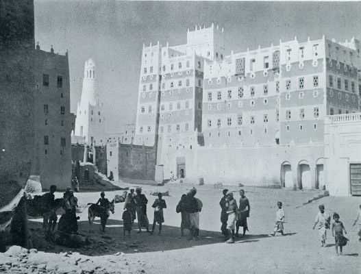 Jemen, 1932, Sjibaam, HET MEER DAN HONDERD JAREN OUDE SULTANSPALEIS TE SJIBAAM