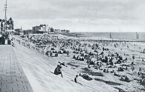 WALCHEREN  ZEELANDS TUIN. HET STRAND VAN VLISSINGEN