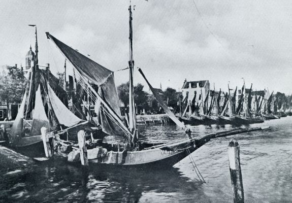 Zeeland, 1932, Vlissingen, IN DE VLISSINGSCHE HAVEN