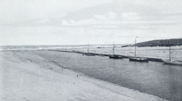 Zuid-Holland, 1932, Katwijk aan Zee, UITMONDING VAN DEN OUDEN RIJN TE KATWIJK-AAN-ZEE