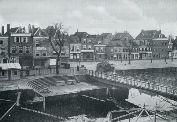 Zuid-Holland, 1932, Hellevoetsluis, LANGS EENZAME WEGEN. DE WESTKADE TE HELLEVOETSLUIS