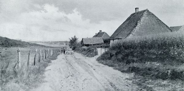 Gelderland, 1932, Groesbeek, LANDWEGGETJE BIJ GROESBEEK