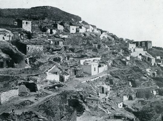 Spanje, 1932, Onbekend, ROTSWONINGEN VAN ATALAYA OP DE CANARISCHE EILANDEN