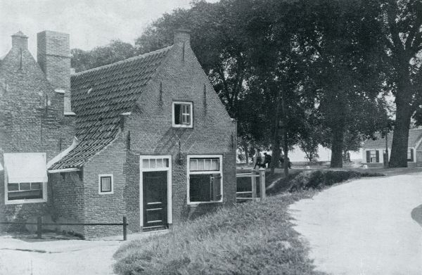 Zuid-Holland, 1932, Onbekend, HUISJE AAN DEN DIJK TUSSCHEN STELLENDAM EN GOEDEREEDE