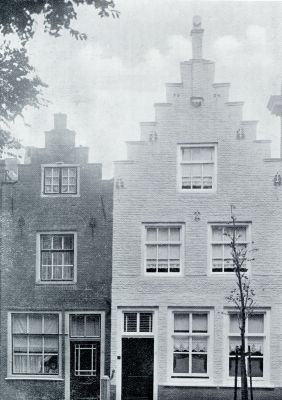 Zuid-Holland, 1933, Middelharnis, OUDE GEVELS AAN DE VOORSTRA AT TE MIDDELHARNIS