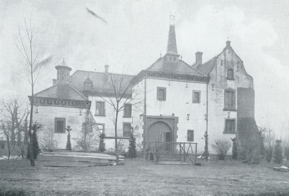 Limburg, 1933, Grathem, DE OORSPRONKELIJKE VOORZIJDE MET INRIJPOORT VAN HET KASTEEL TEN HOVE TE GRAETHEM (17E EEUW)