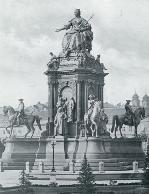 Oostenrijk, 1933, Wenen, HET MARIA THERESIA-MONUMENT TE WEENEN
