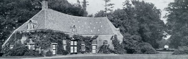 Overijssel, 1933, Heeten, SCHOONHEETEN, EEN DER BOUWHUIZEN MET GEZICHT OP DEN WEG