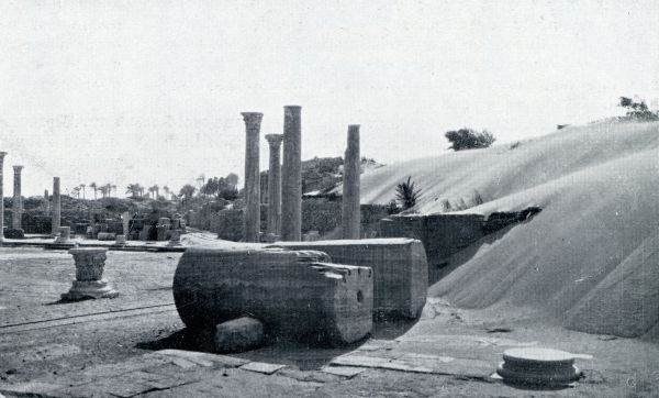 Libi, 1933, Leptis Magna, STRAAT NA STRAAT VAN LEPTIS MAGNA WORDT BLOOTGELEGD