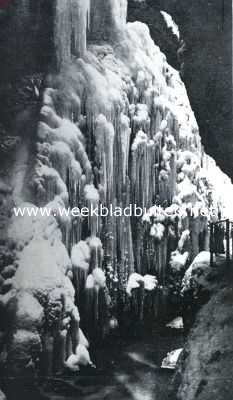 Garmisch-Partenkirchen in den winter. Winter in de Partnachklamm bij Garmisch-Partenkirchen