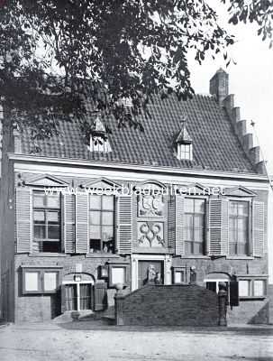 Zuid-Holland, 1934, Ameide, Het Raadhuis van Ameide (bij het artikel: 