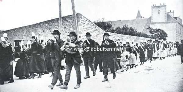 Frankrijk, 1934, Onbekend, Land en volk van Bretagne. Een Bretonsche bruiloftsstoet