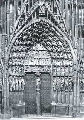 Frankrijk, 1934, Straatsburg, Middenportaal van de kathedraal te Straatsburg (bij het artikel: 