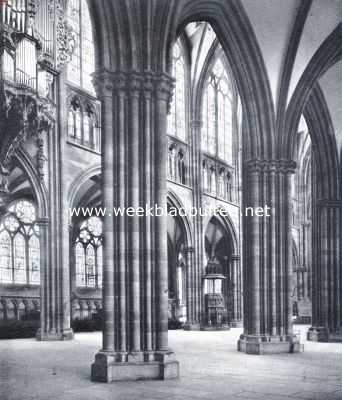 Het oude Straatsburg en zijn kathedraal. In de kathedraal te Straatsburg