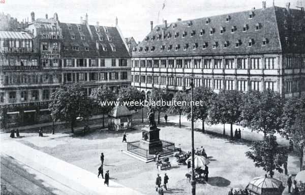 Het oude Straatsburg en zijn kathedraal. Het Gutenbergplein te Straatsburg