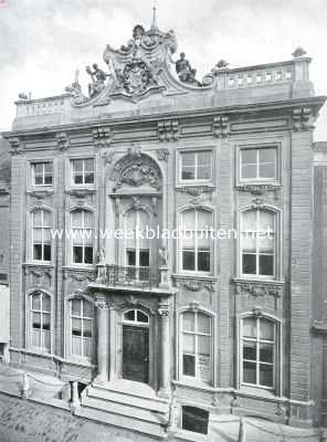 Een koopmanshuis uit de 18e eeuw te Middelburg, nu Provinciale Bibliotheek (bij het artikel: 